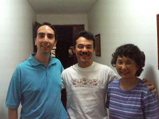 �N���b�N����Ɗg�債�܂�