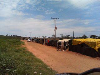 �N���b�N����Ɗg�債�܂�